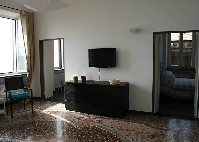 Infinity Mare/monti 公寓 *